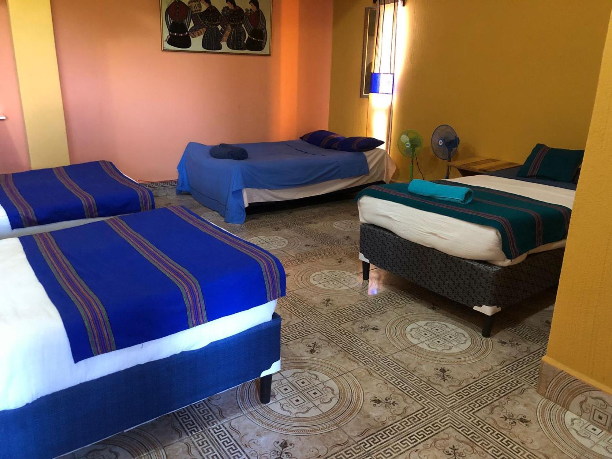 La Casa Colorada Vandrehjem San Benito Eksteriør billede