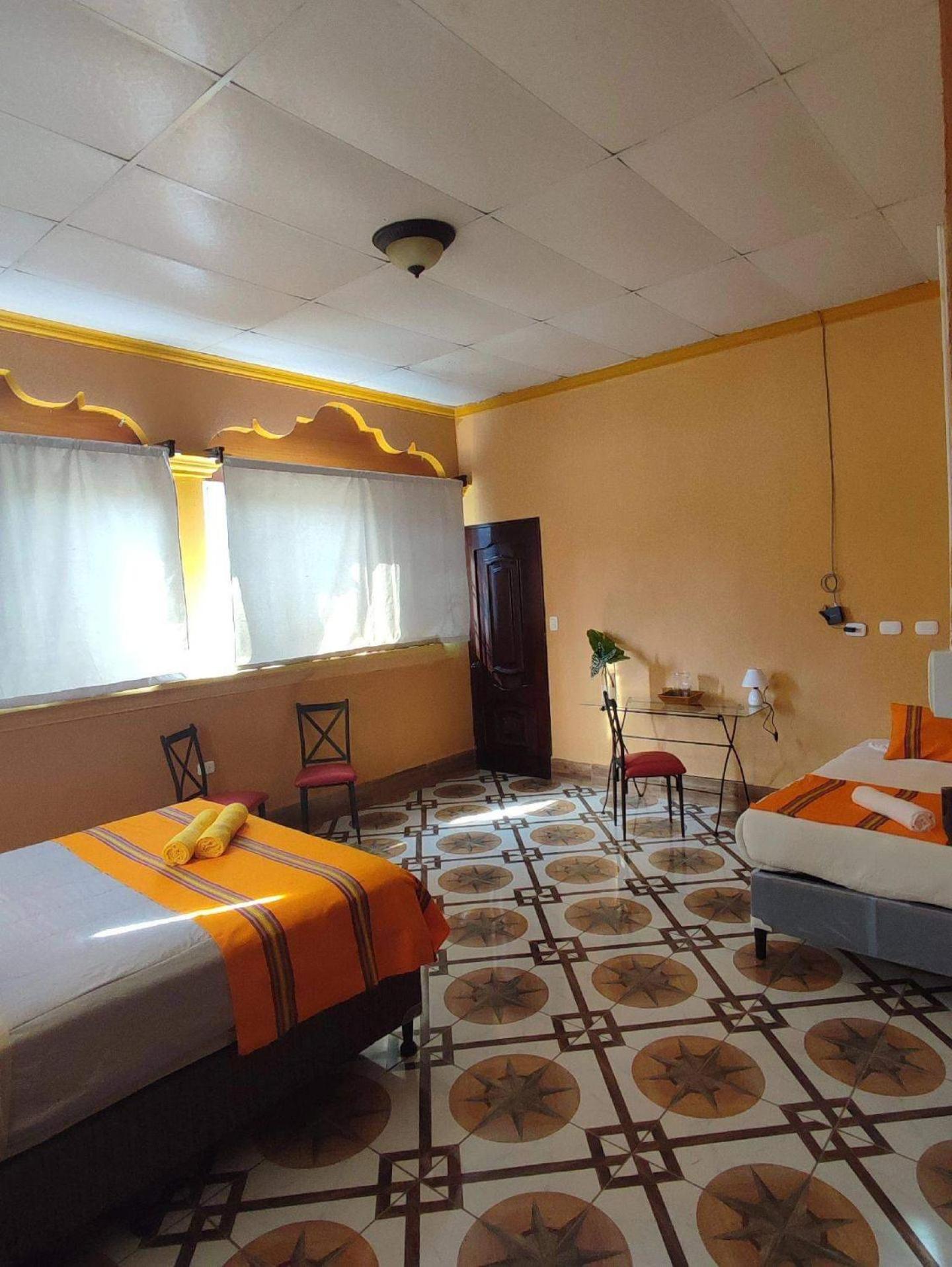 La Casa Colorada Vandrehjem San Benito Eksteriør billede